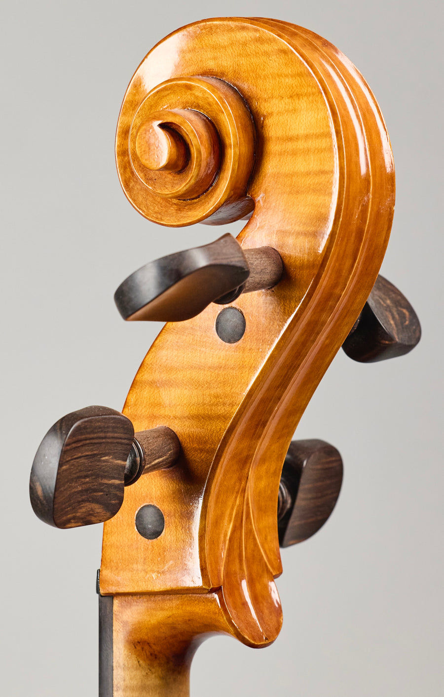 A Striking Italian Cello By Luigi Villa, Milan - 1987.