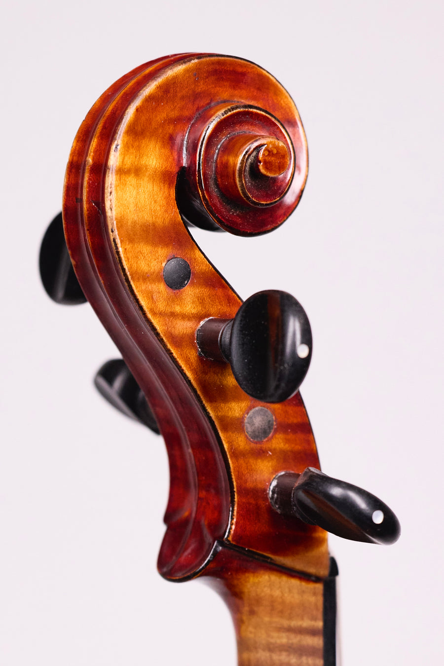 A Good Canadian Viola By William Knaggs in Toronto, 1899. 16.”