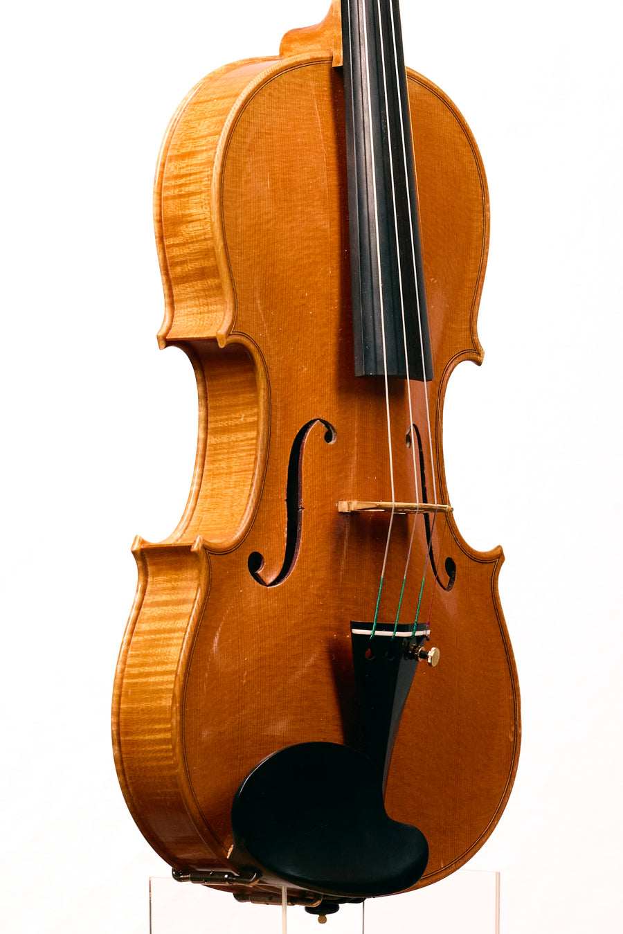 A Good Violin by Chen Guang-Yue, 1988.