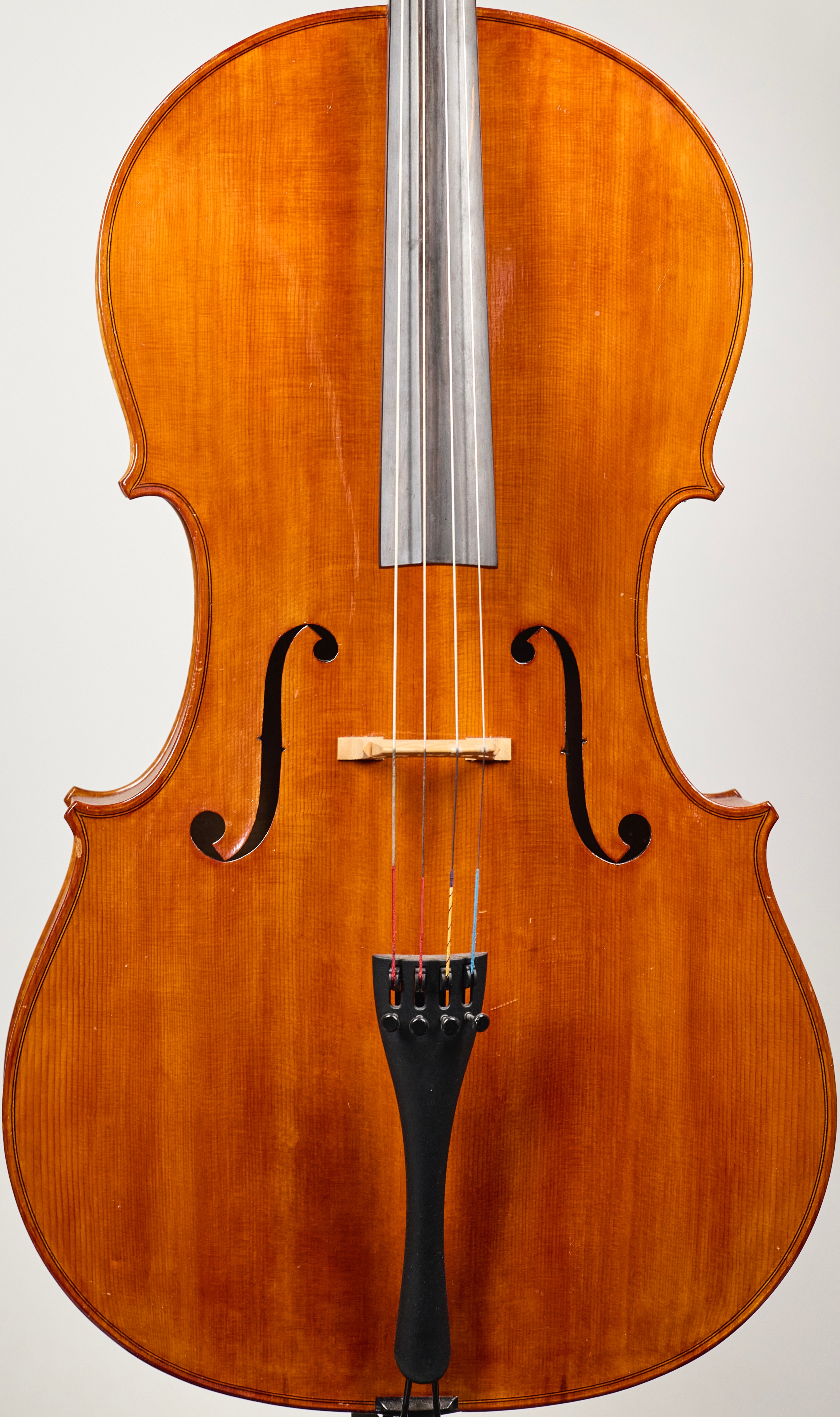 A Striking Italian Cello By Luigi Villa, Milan - 1987. – Cohen Violins