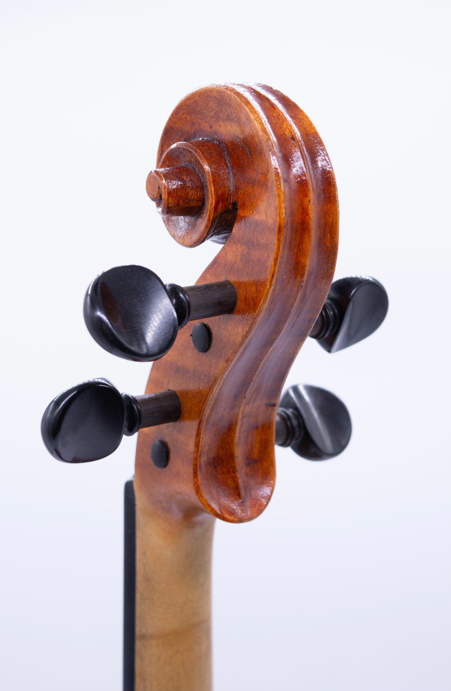 A Contemporary American Viola By Todd Goldenberg, 2014. 16 1/4.”
